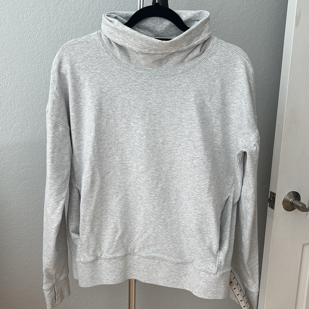 Lululemon Athletica Gray Cowl Neck Sweater size 10